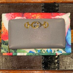 Authentic Pre Owned Gucci Zumi Horse bit continental wallet